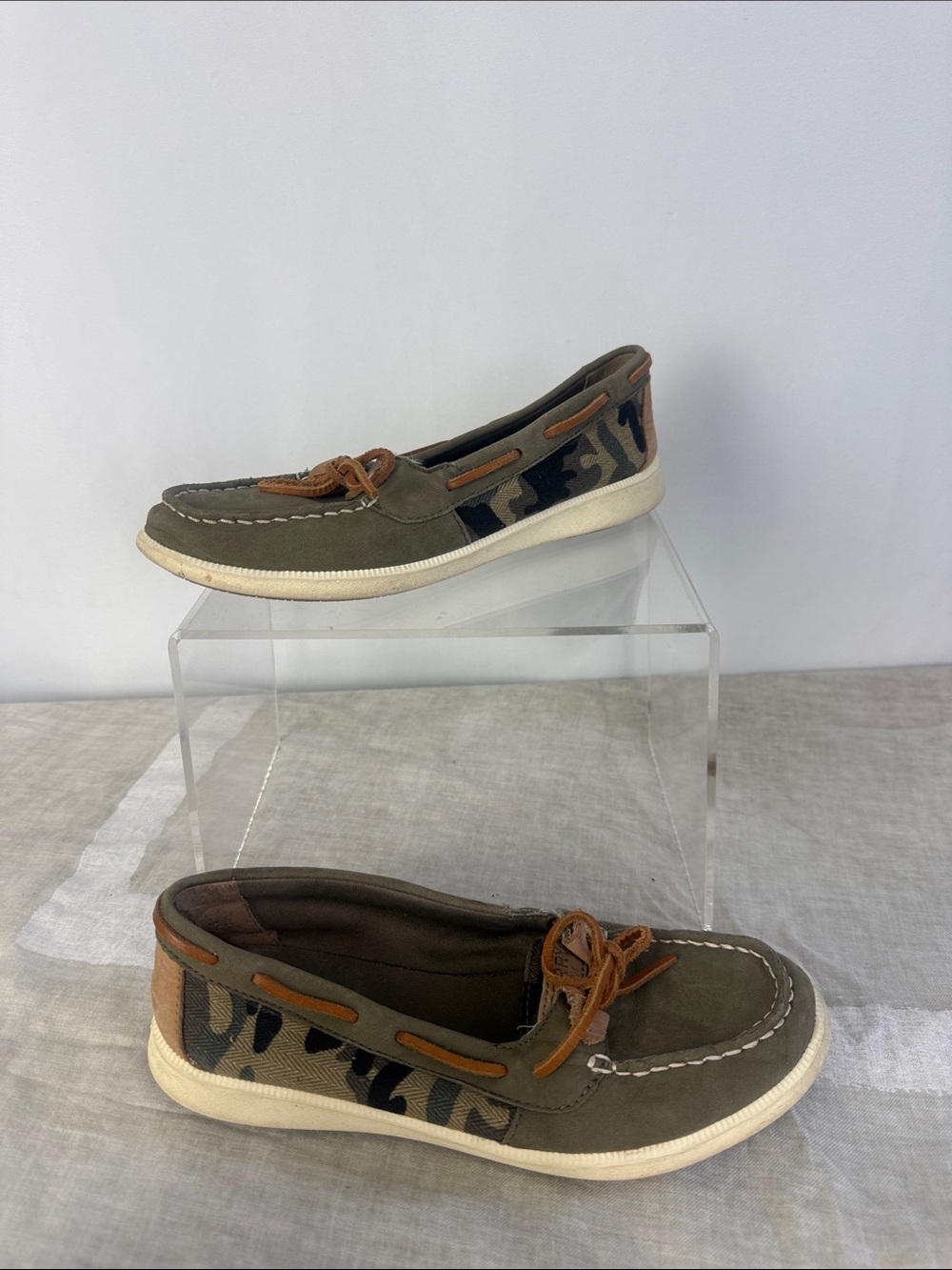 SPERRY CAMO BOAT SHOES